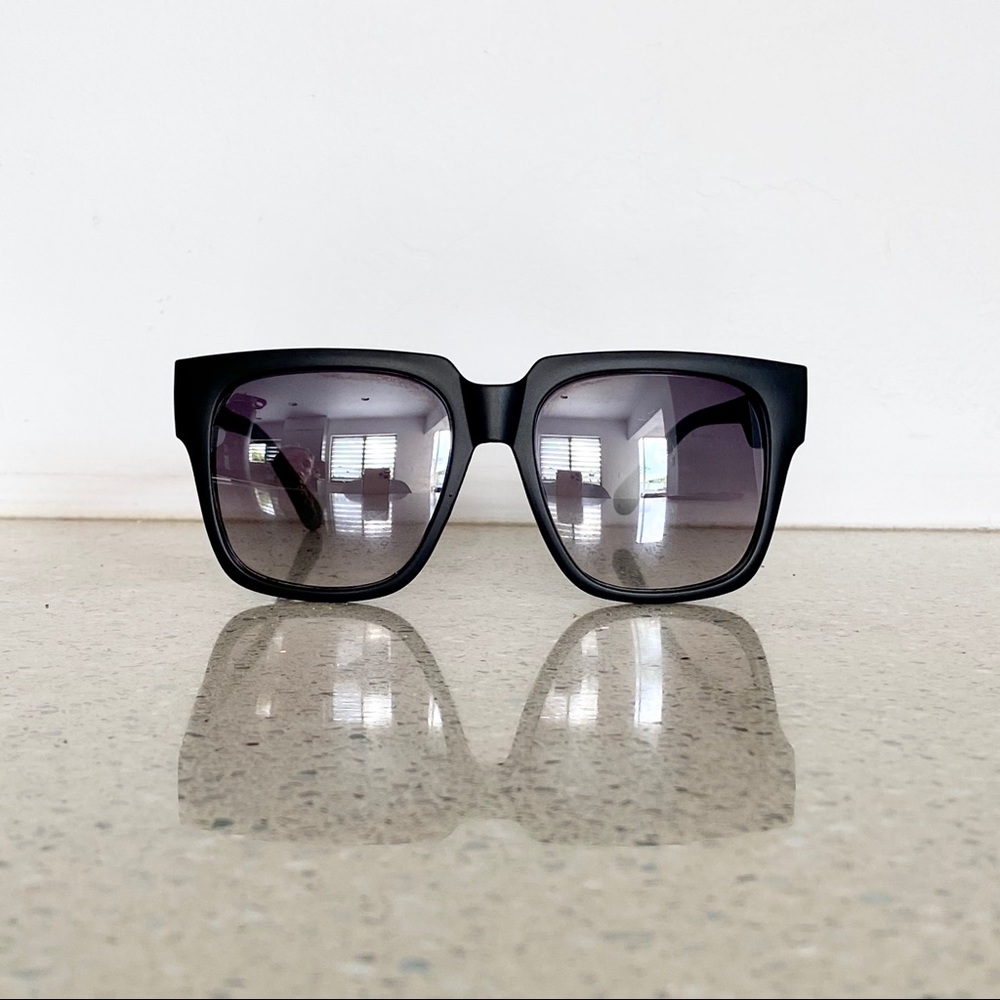 Quay On the prowl sunglasses